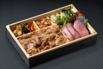 A5ランク黒毛和牛ステーキと鋤焼弁当【お茶付き】