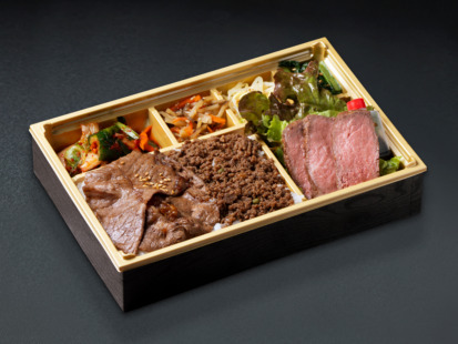A5ランク黒毛和牛ステーキと希少部位みすじの焼肉弁当【お茶付き】