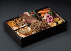 松茸＆A5炭焼きカルビ＆A5ランク黒毛和牛ステーキ弁当【お茶付き】