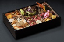 松茸＆A5和牛の肉寿司のおせち弁当【お茶付き】