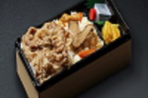 松茸＆特選A5和牛のすき焼き重【お茶付き】