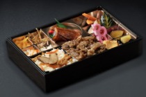 松茸＆炭焼きカルビ＆絶品うなぎ弁当【お茶付き】