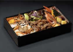 松茸＆A5炭焼きカルビのおせち弁当【お茶付き】