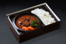 「加熱容器」A5ランク黒毛和牛ほろっと肉のあつあつビーフシチュー弁当